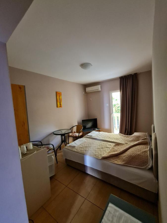 Hibiscus Guest House Budva Exteriér fotografie