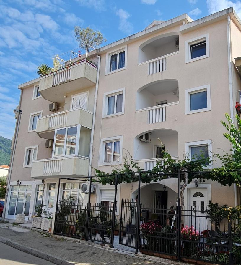 Hibiscus Guest House Budva Exteriér fotografie